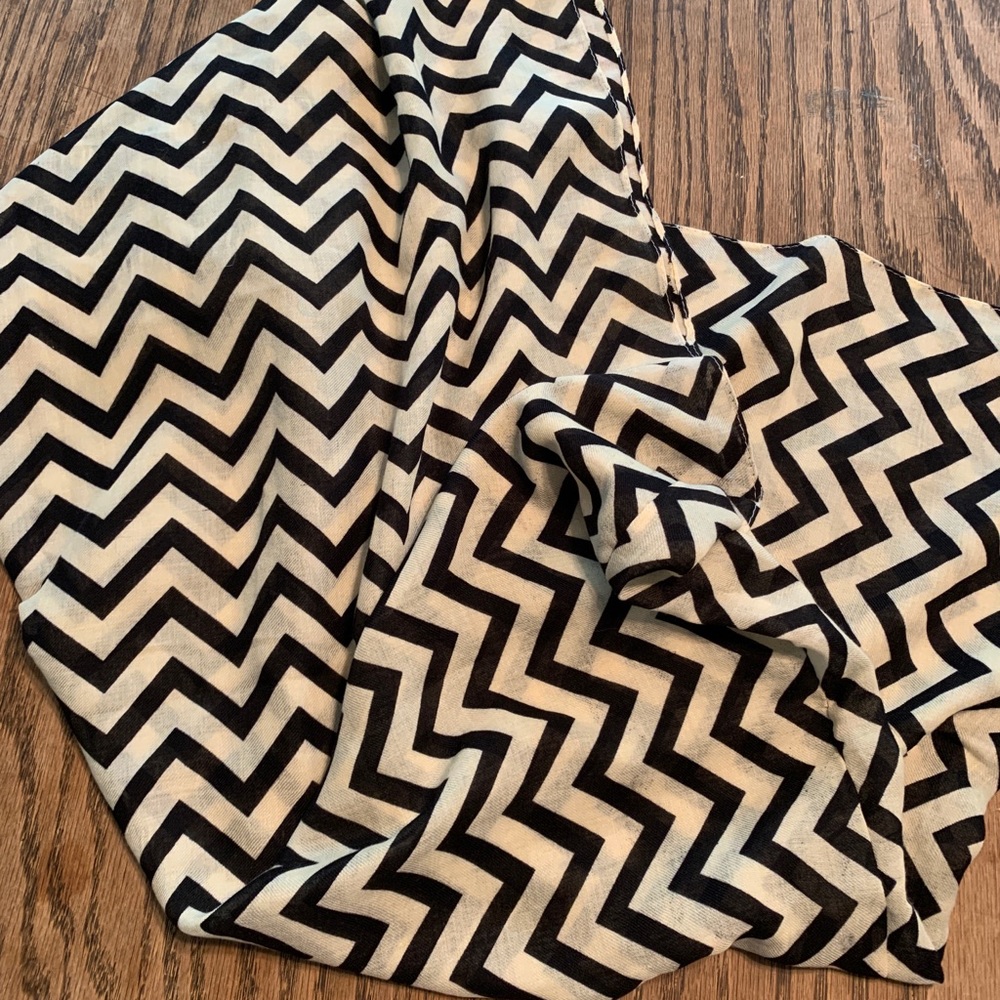 Infinity Scarf - Picture 4 of 5